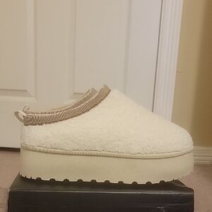 Windsor Cream Sherpa Platform Clog Mules
